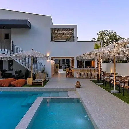 The 8 Keys Hotel 4*